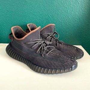 Yeezy Boost 350 V2 ‘Black Non-Reflective’